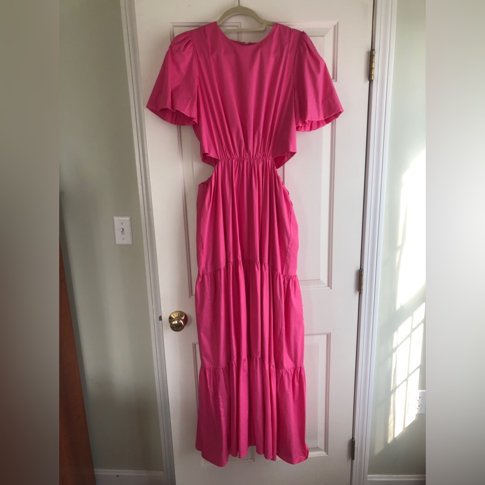 NWT WAYF maxi dress with cut out aide detail. Size large, pink